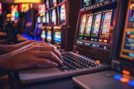 Slot mashinalarida jackpot yutib oling - Baxtli yutish sirlarini o'rganing